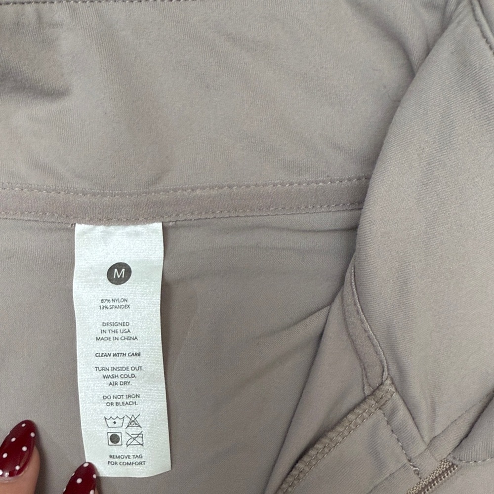Paragon Fitwear quarter zip long sleeve jacket size medium in tan / taupe color - Picture 3 of 8